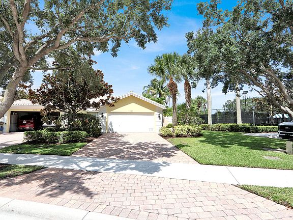 2nd image of 5181 Magnolia Bay Circle