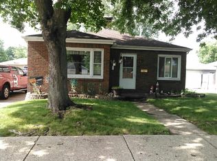 1413 Loretta St, Pekin, IL 61554