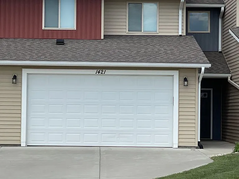 1421 Paddington Cir — Photo 2
