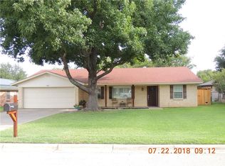 907 Vernon Castle Ave, Benbrook, TX 76126
