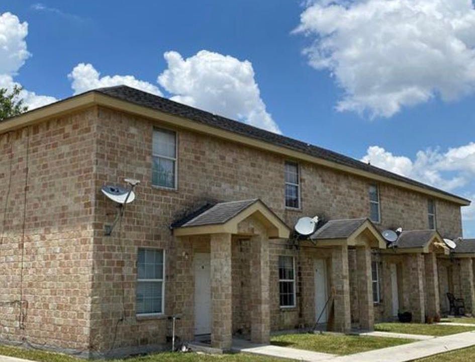 1st image of 742 Sonesta Dr #D