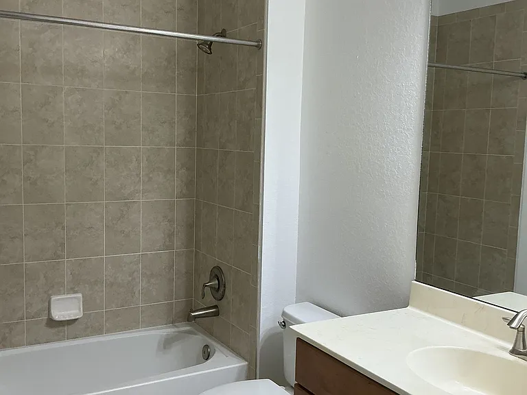 6354 Astor Pl — Photo 8