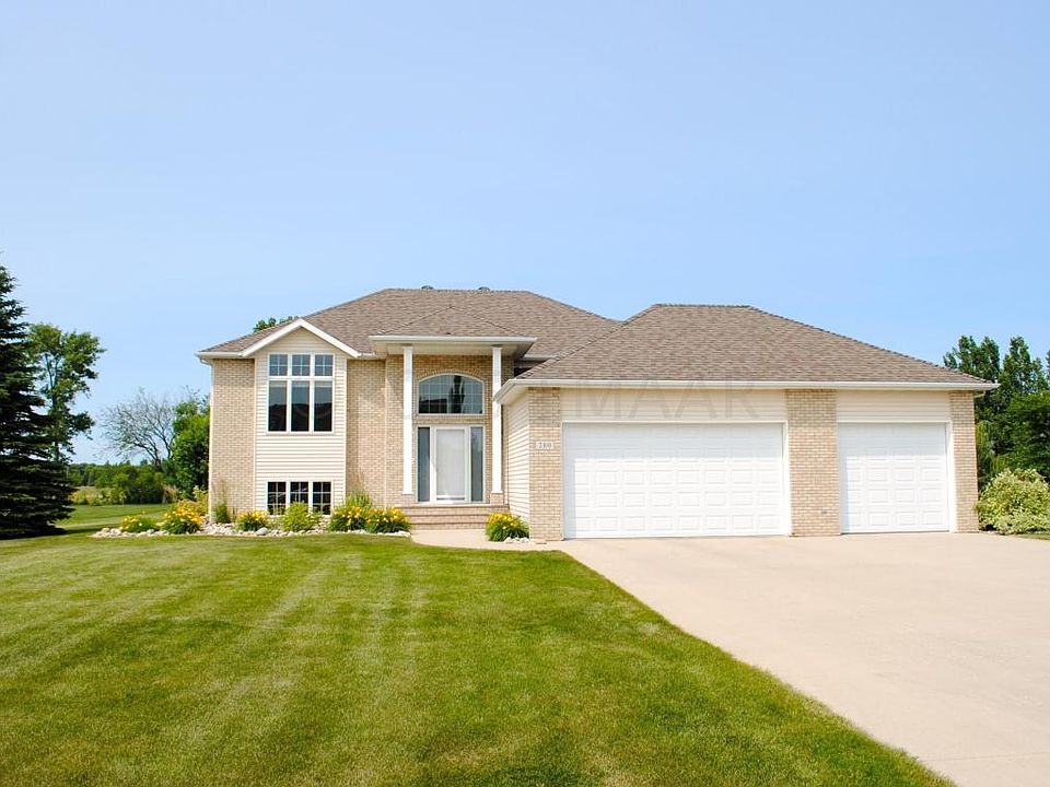 280 Chestnut Dr