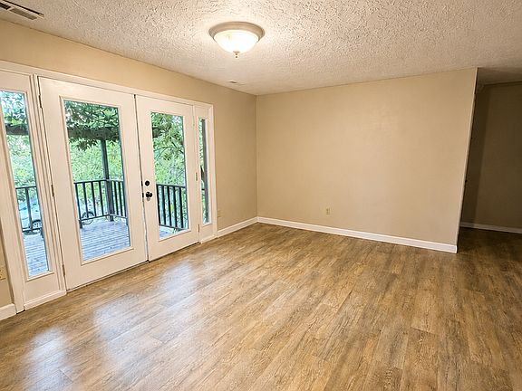 5th image of 158 Harvard Ave