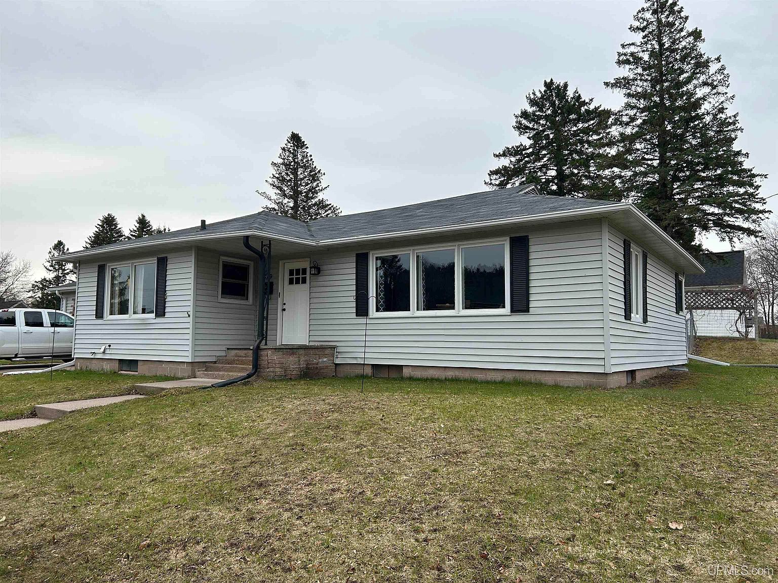 519 Houghteling St, Iron Mountain, MI 49801 MLS 50107379 Zillow