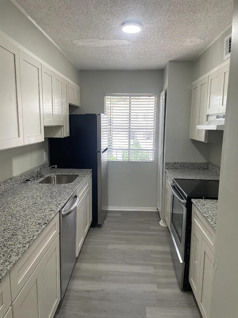 1208 Bush River Rd - B6 — Photo 1