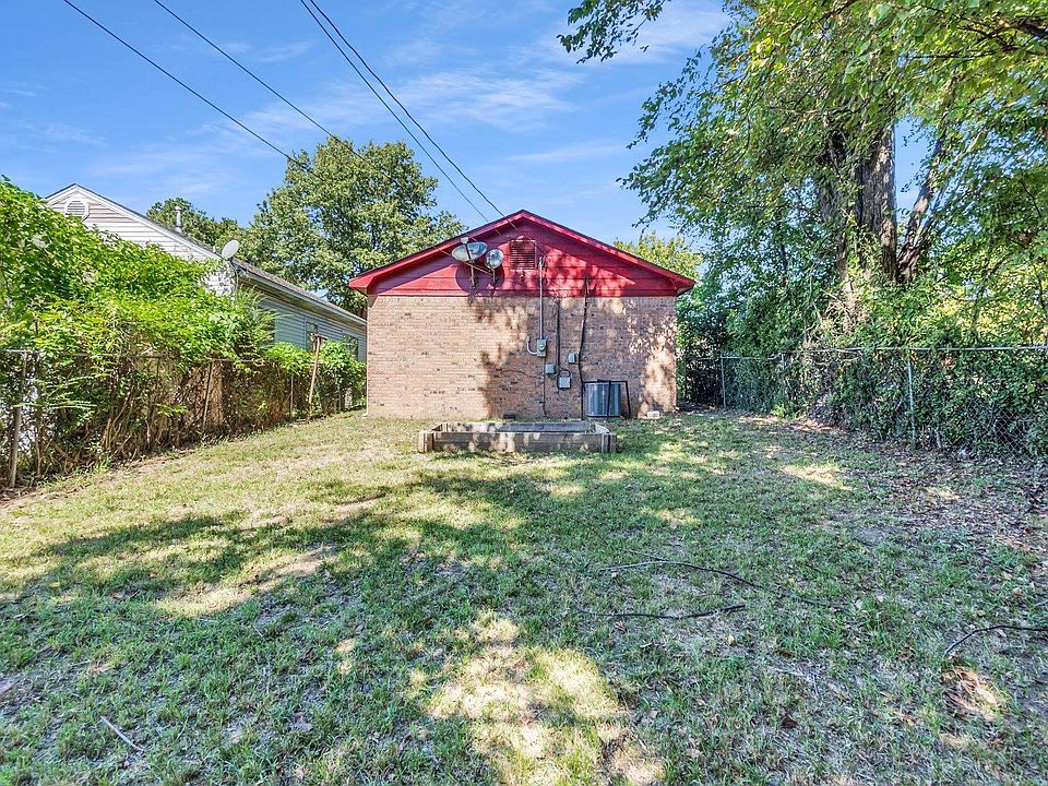 13th image of 1397 Gill Ave