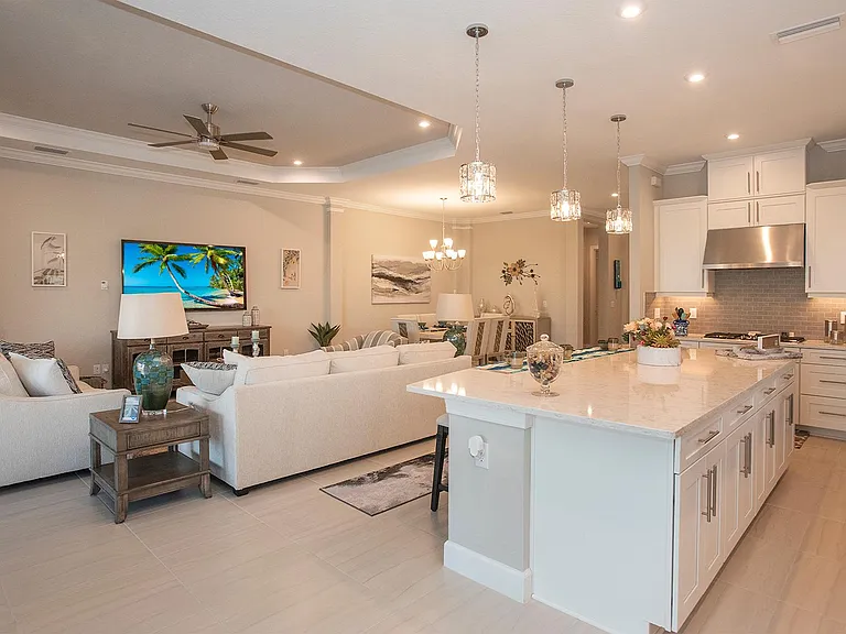 4733 Cassio Ct — Photo 11
