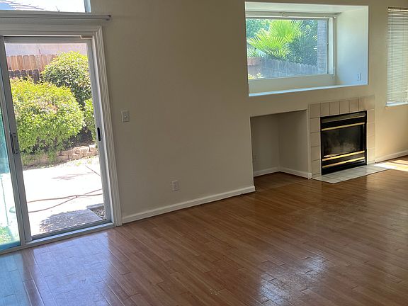 5th image of 500 Wicklow Dr
