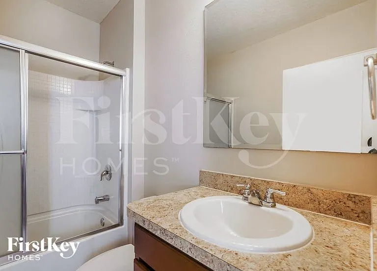 16736 Citrus Pkwy — Photo 13