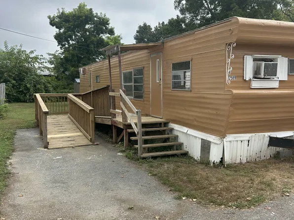 12589 Main St, Fort Loudon, PA 17224