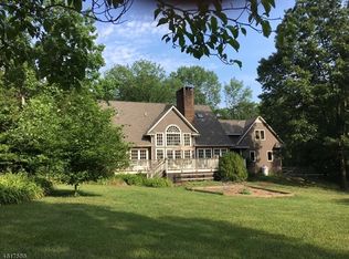 37 Lower Kingtown Rd, Pittstown, NJ 08867