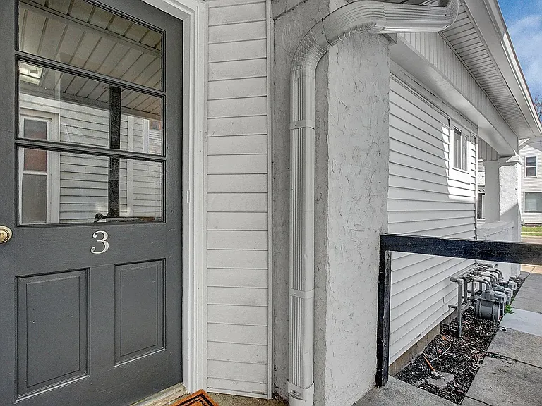 193 Central Ave #3 — Photo 2