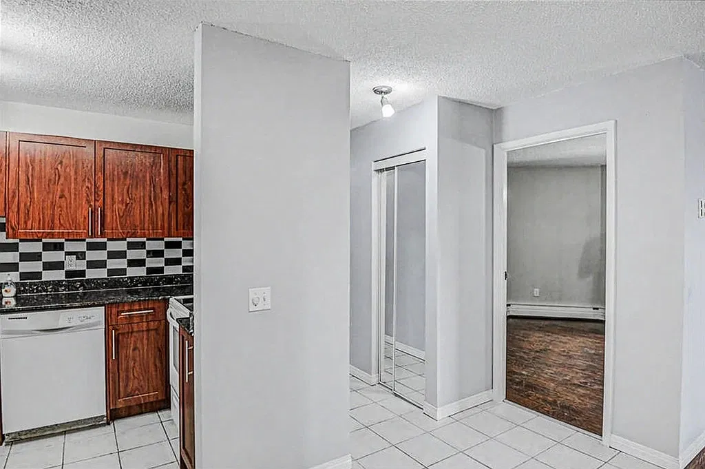 204 Killarney Manor — Photo 4