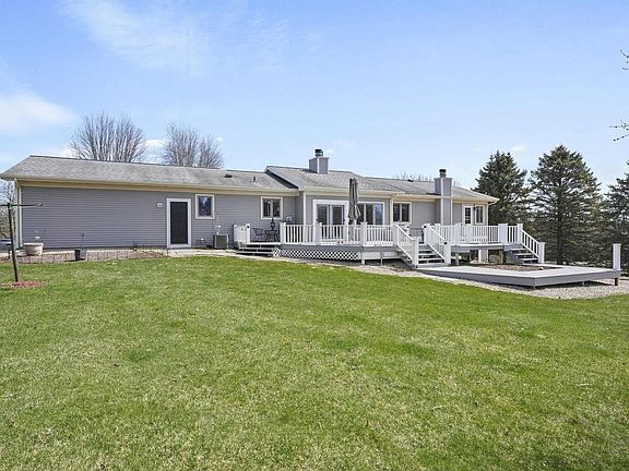 3rd image of 4633 Toepfer Road