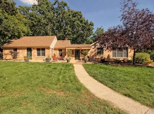 9219 S 83rd Ave, Hickory Hills, IL 60457
