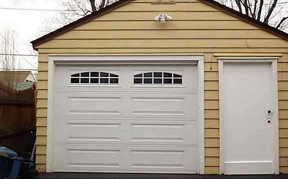 3rd image of 104 Briarhurst Dr