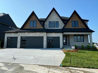 16507 47th Pl N, Plymouth, MN 55446