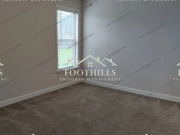155 Norfolk Cir — Photo 7