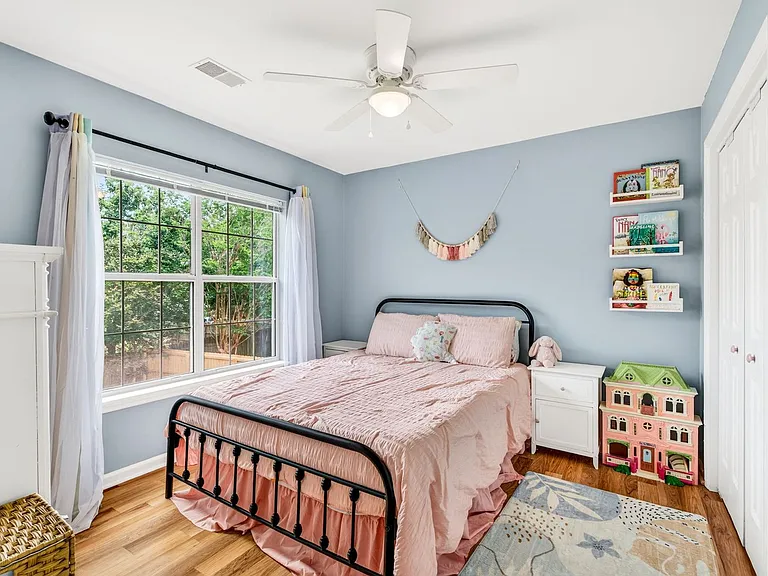 5410 Barnsley Dr — Photo 28