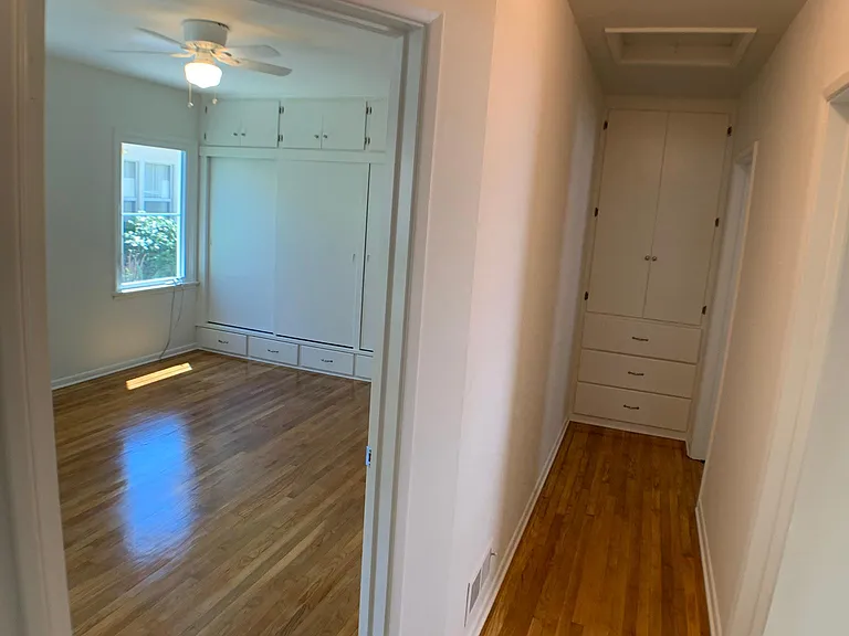 1526 Dixon St — Photo 16