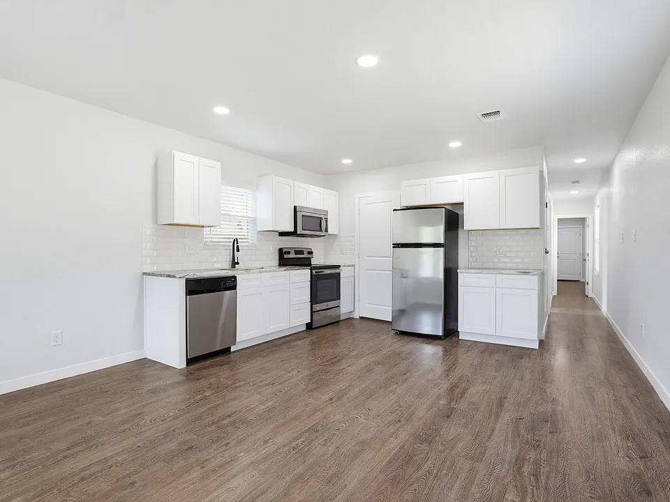 119 Nancy Pl