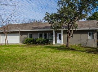 918 Pecan St, Kerrville, TX 78028