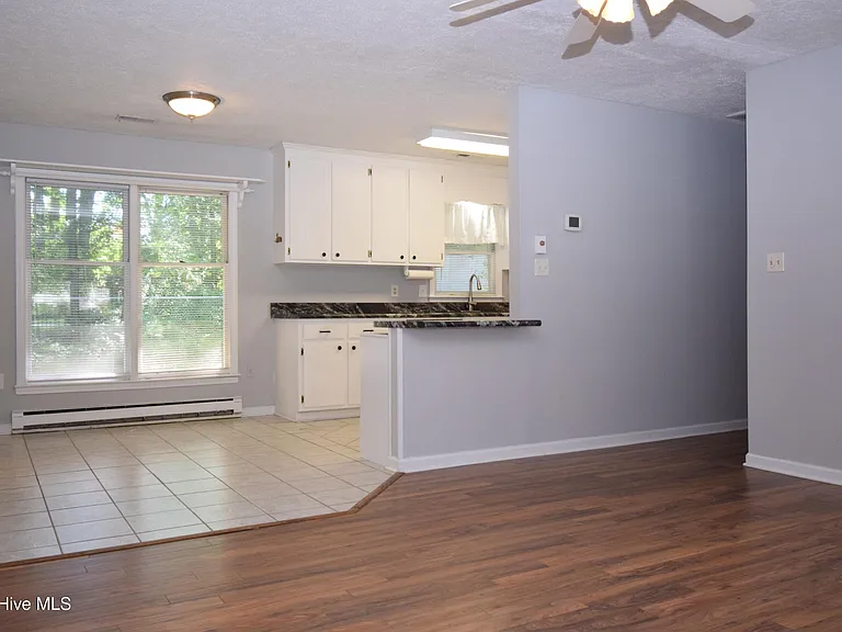 1853 Pinelog Ln — Photo 2