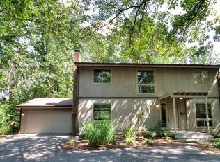 4233 Guinea Rd, Annandale, VA 22003