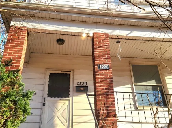 1229 Benton Ave, Pittsburgh, PA 15212