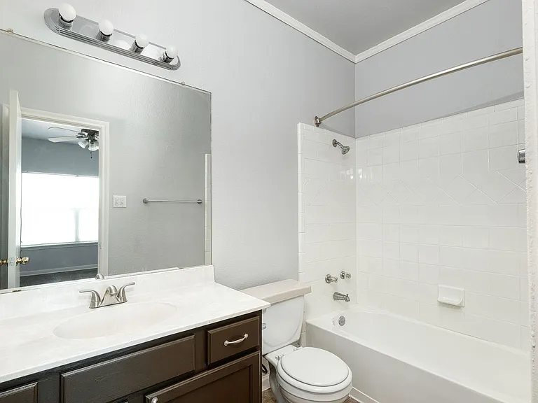 2802 Southampton Way #A — Photo 8