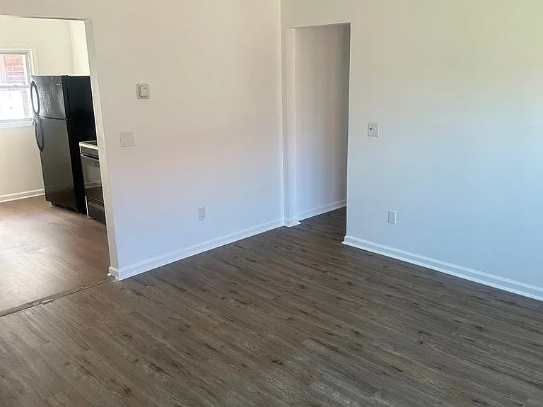 3005 Pasadena St — Photo 12