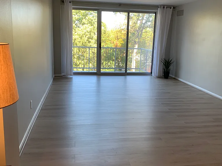 4977 Battery Ln #515 — Photo 1