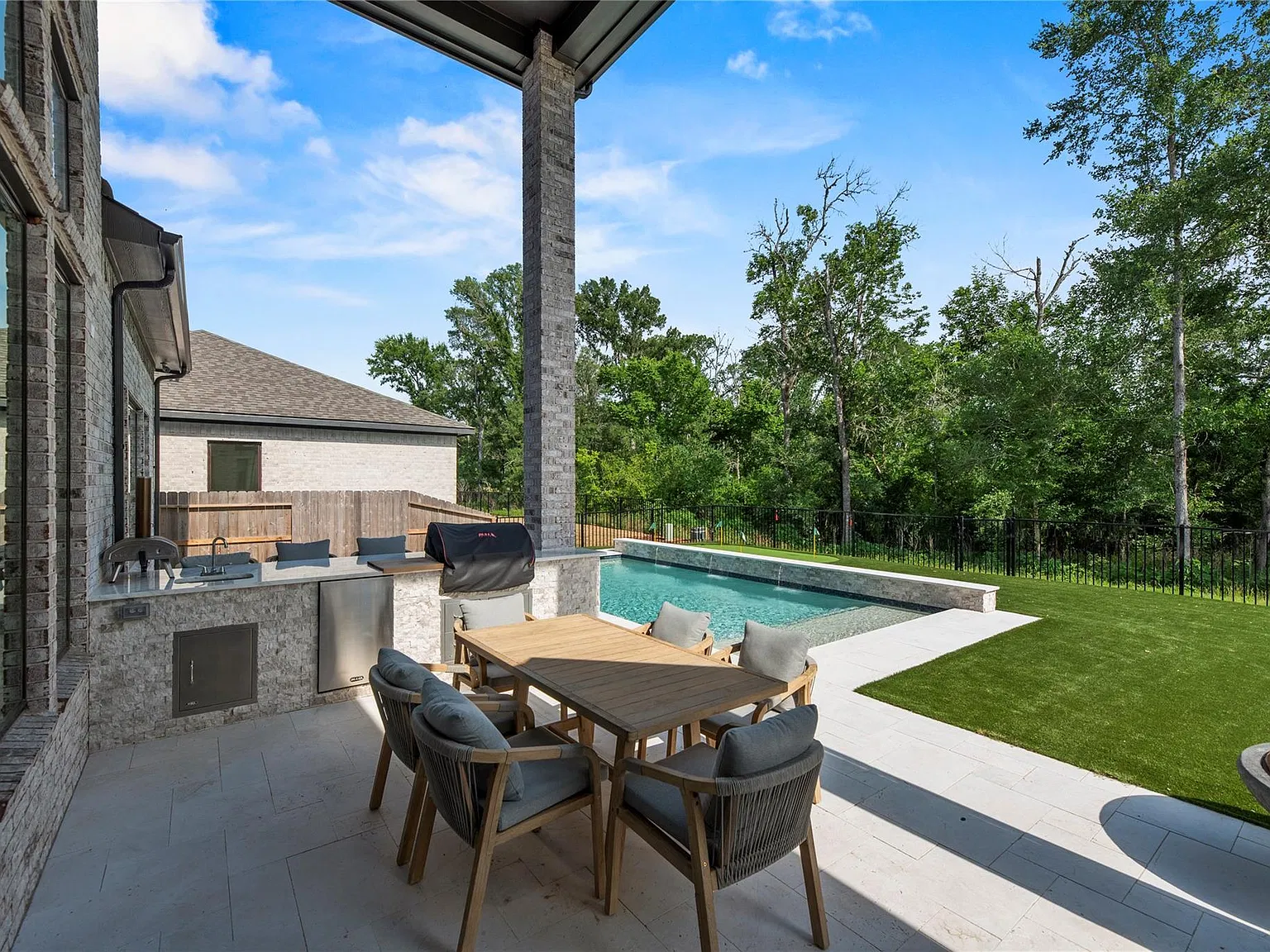 5 bed, 4.5 bath, 3746 sqft, $6,250 — Photo 4