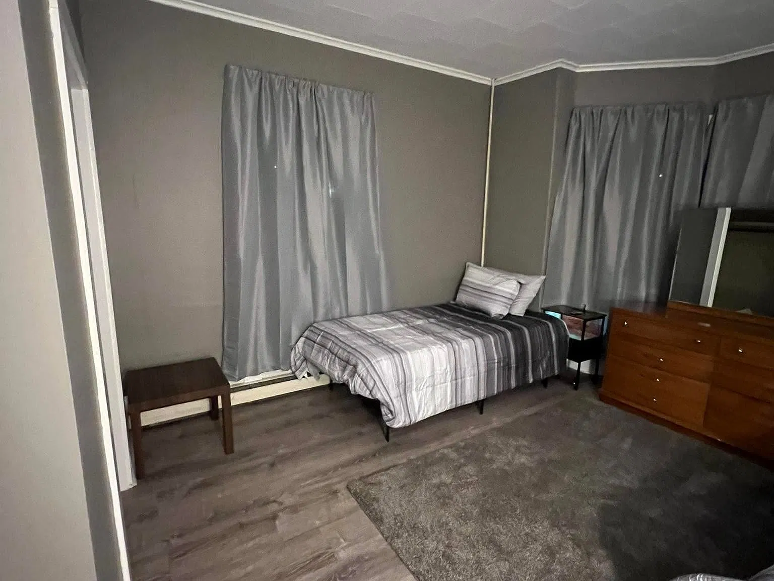 2 bed, $950 — Photo 2