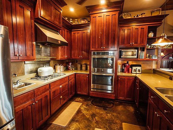 14th image of this home