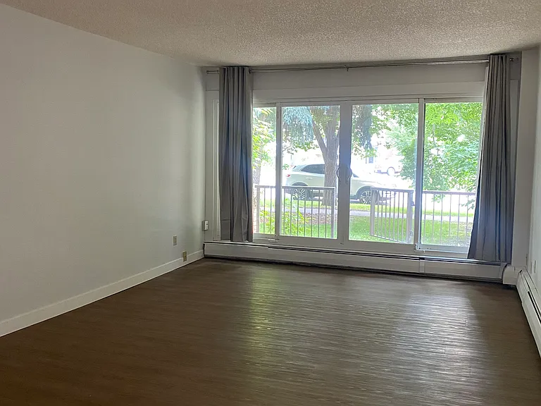 604 1st Ave NW #108 — Photo 9