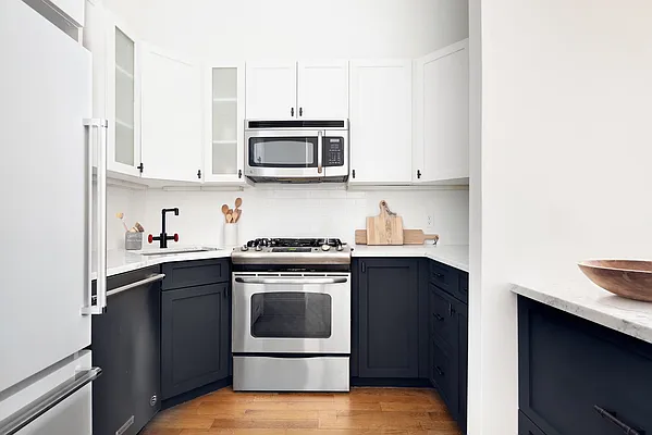 Sold by Compass | media 2