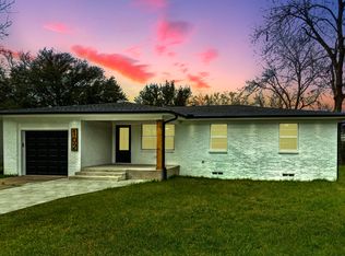 102 Rosedale Dr, Athens, TX 75751