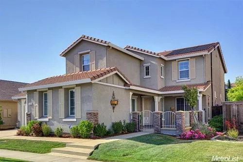 2125 Pistachio Way photo 1