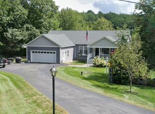 7 Gonet Dr, Newmarket, NH 03857