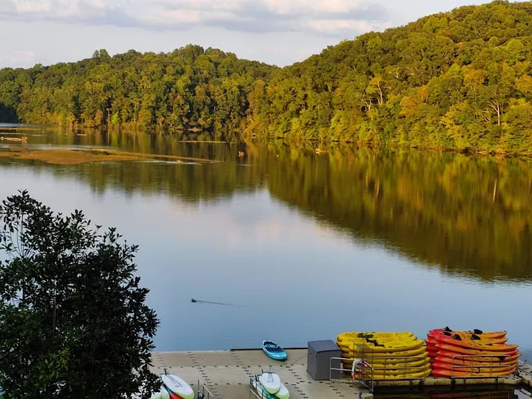 Kayaks and Paddle Boards available to rent in the lake just 3 min drive/20 min walk.