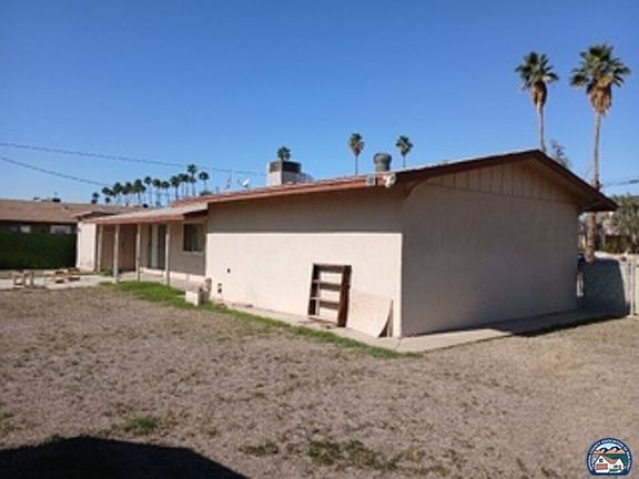 3rd image of 408 W Barioni Blvd
