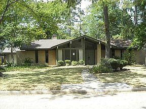 1st image of 1923 Twin Springs Dr
