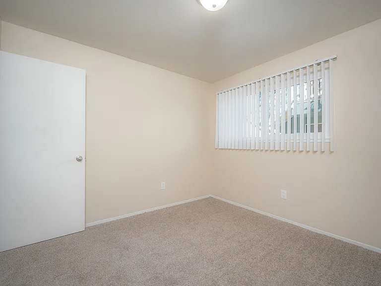 3049 UNIT#1 1bed2 (1)