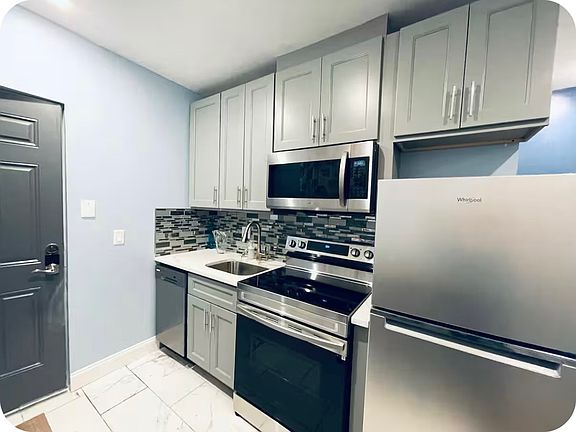 2nd image of 350 S 15th St #1F