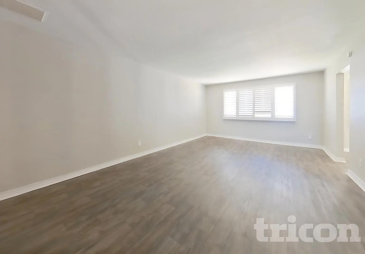 4009 W Hayward Ave Phoenix AZ — Photo 3