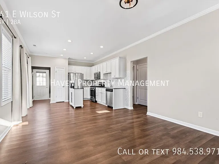141 E Wilson St — Photo 2