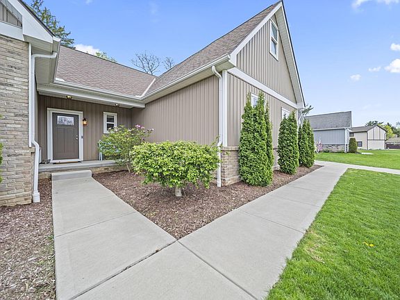 5th image of 136 Mainsail Dr