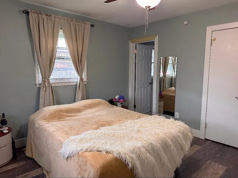 345 W Palmyra Dr — Photo 11